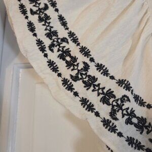 Old Navy Embroidered Top